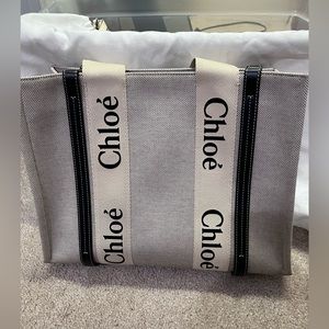 Chloe Medium woody Logo bag